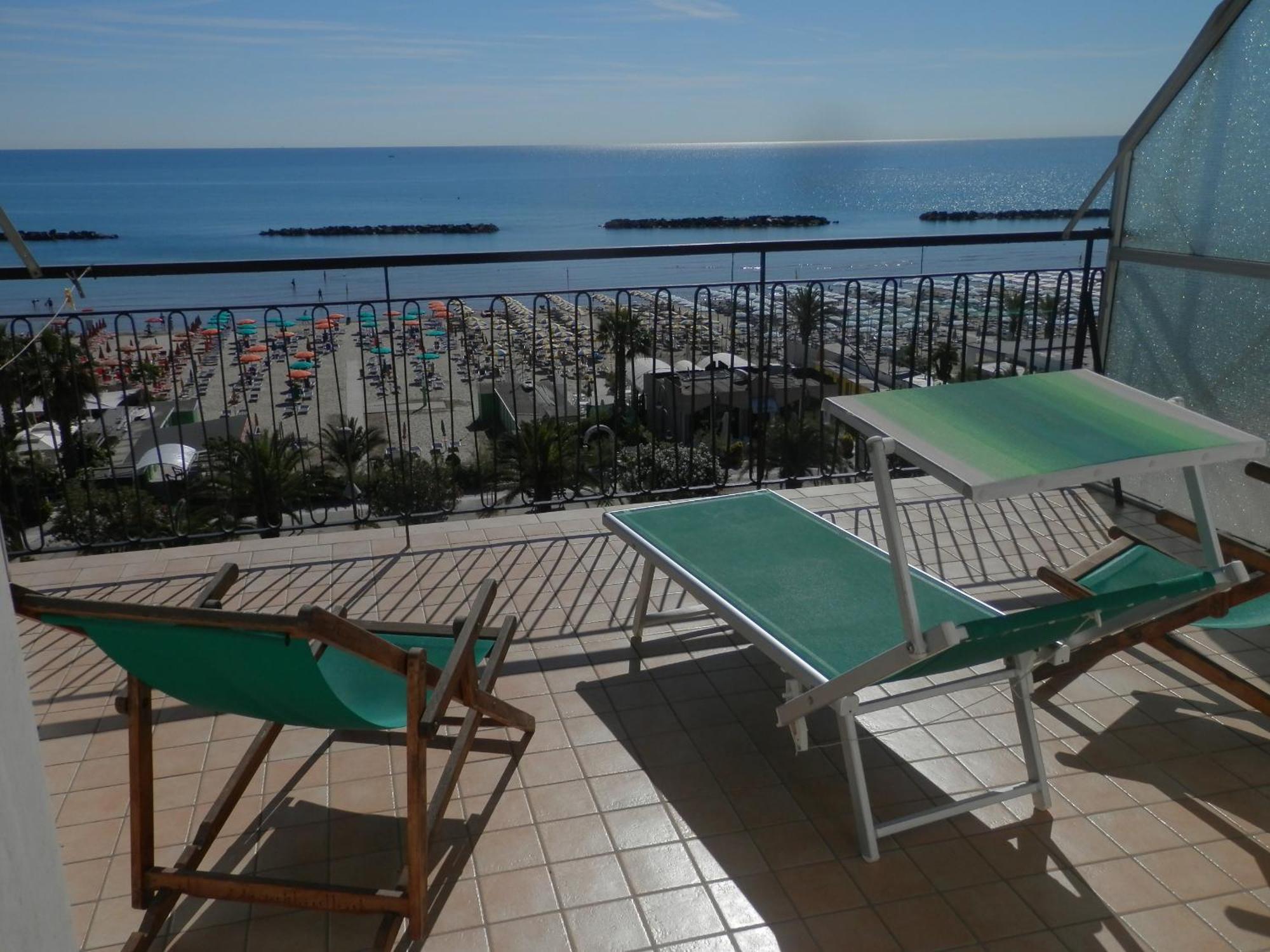 B&B Attico Mare San Benedetto del Tronto Exterior photo