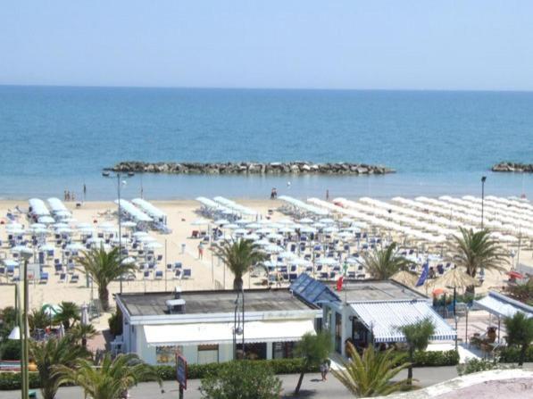 B&B Attico Mare San Benedetto del Tronto Exterior photo