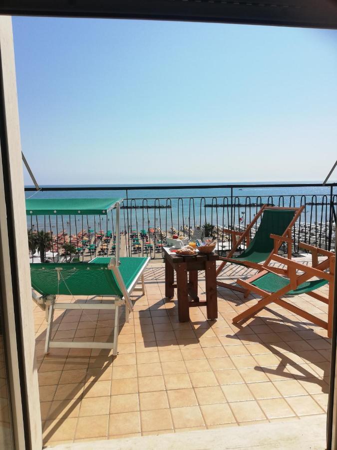 B&B Attico Mare San Benedetto del Tronto Exterior photo